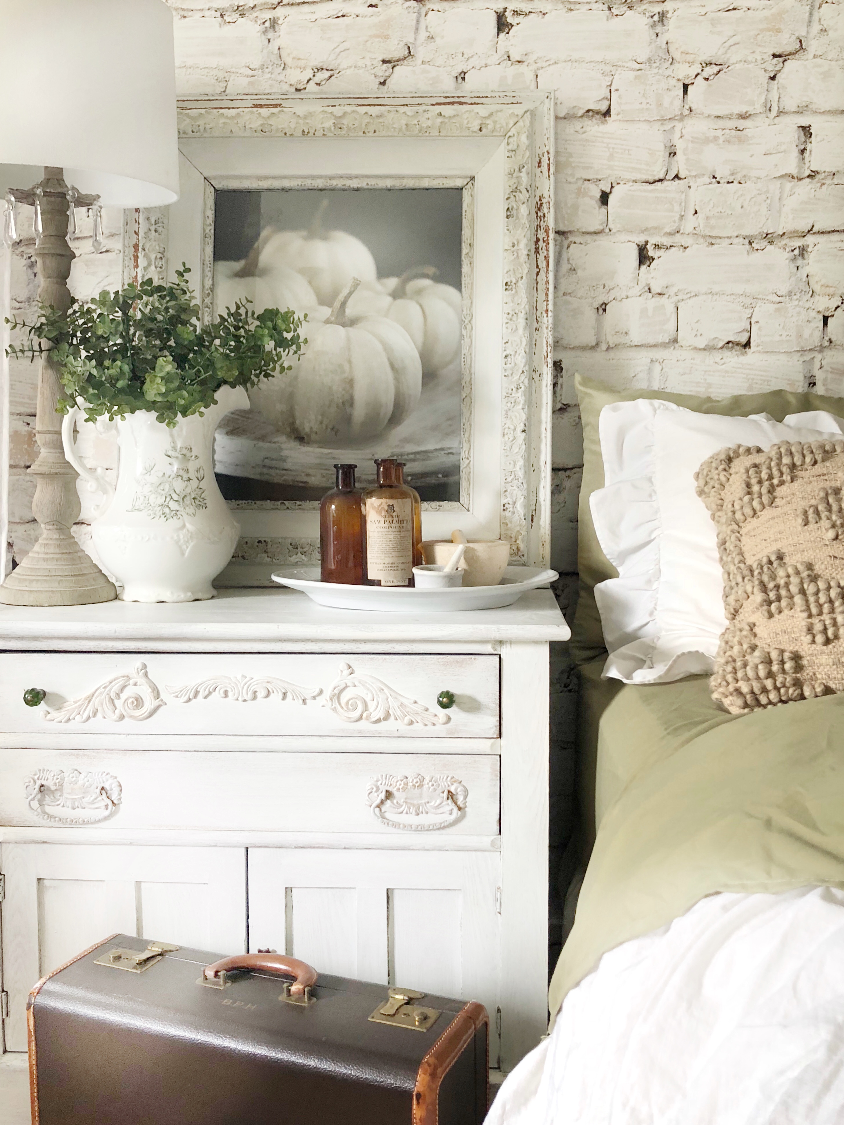 Linens and Hutch Sheets Deb and Danelle