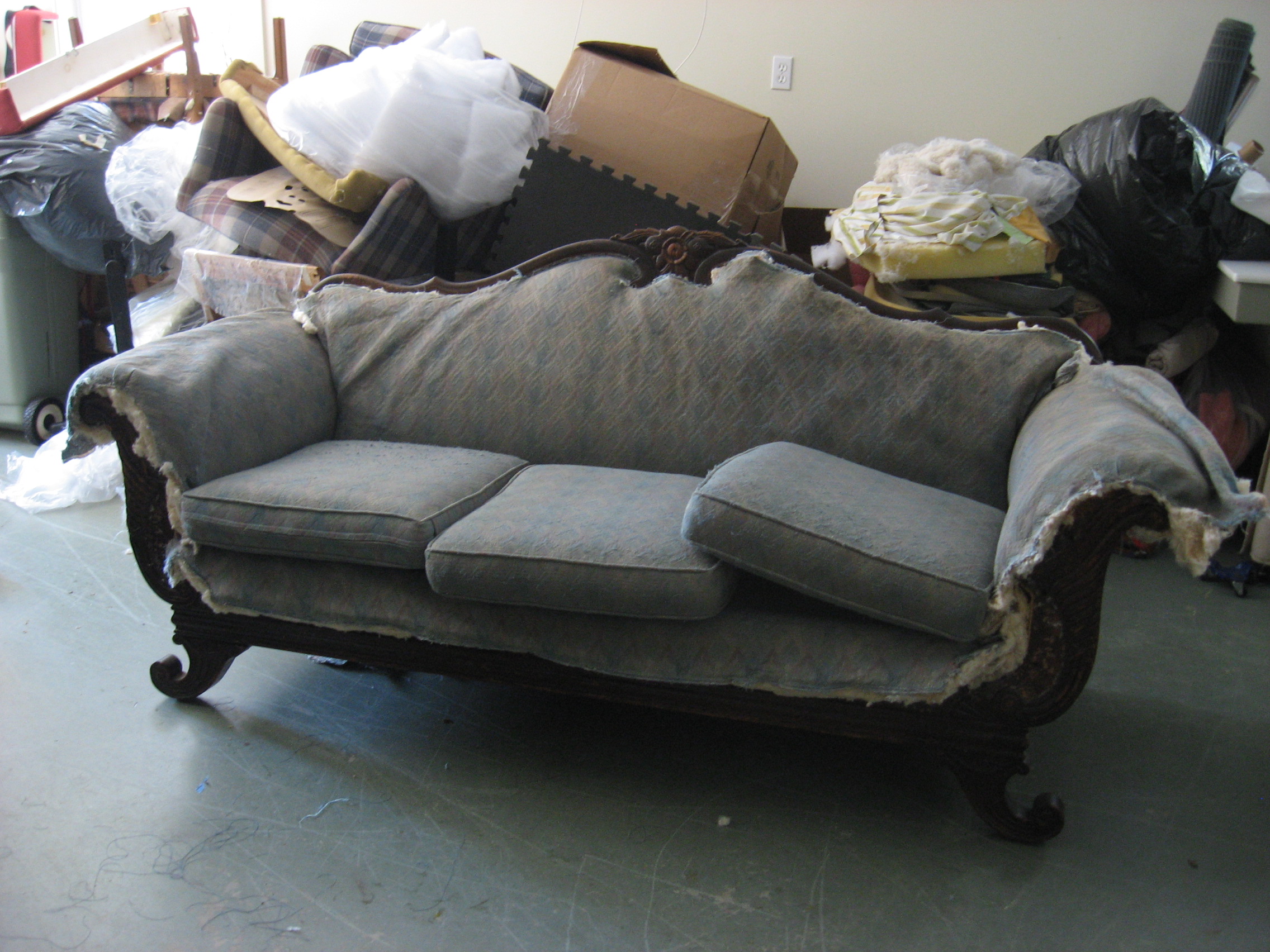 debbiedoesdivans Serving Southern NH, Southern VT, Keene, Spofford,NH