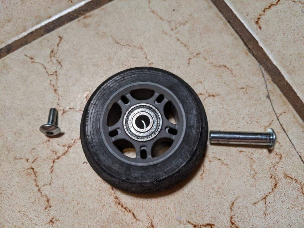 How To Rotate Your Rollerblade Wheels StepByStep With Pictures