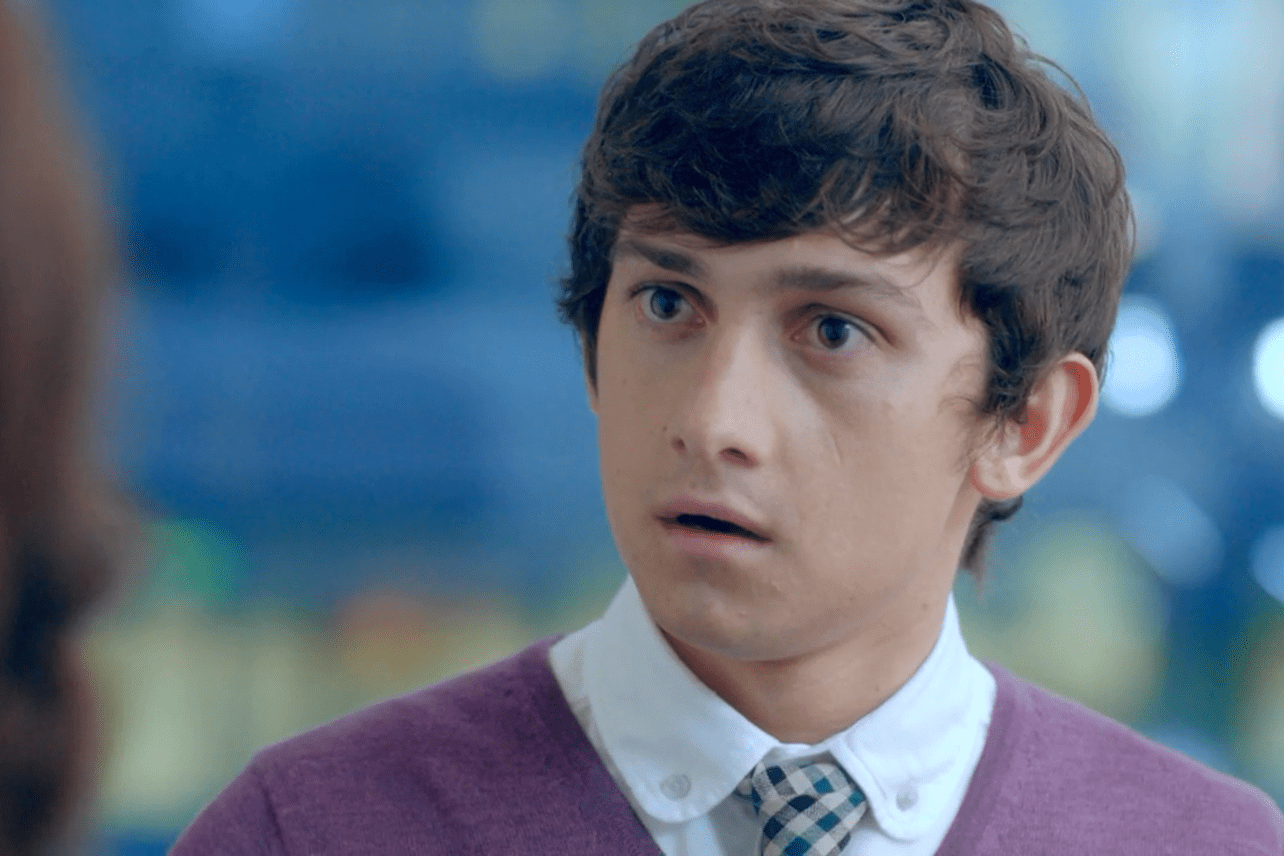 Meet Queue Let ‘Red Oaks’ Star Craig Roberts Win Your Heart Decider