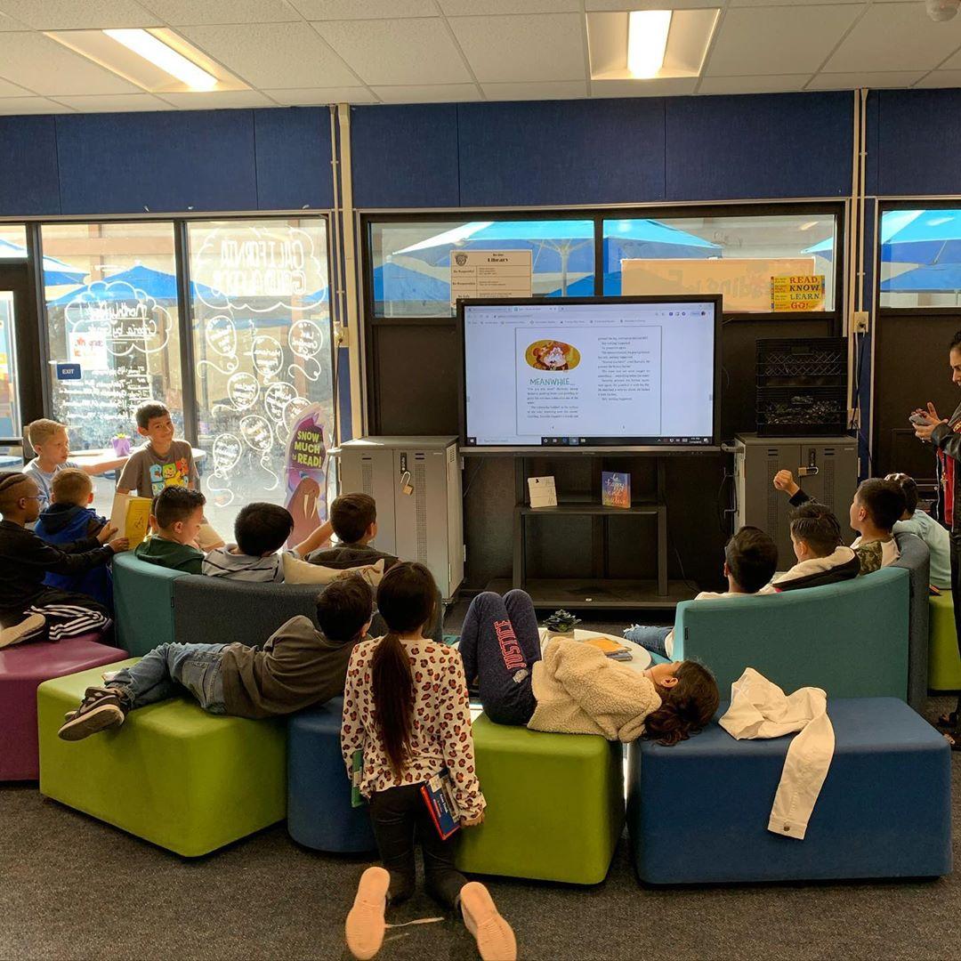 Decker Elementary using Tech in Library Decker Elementary School