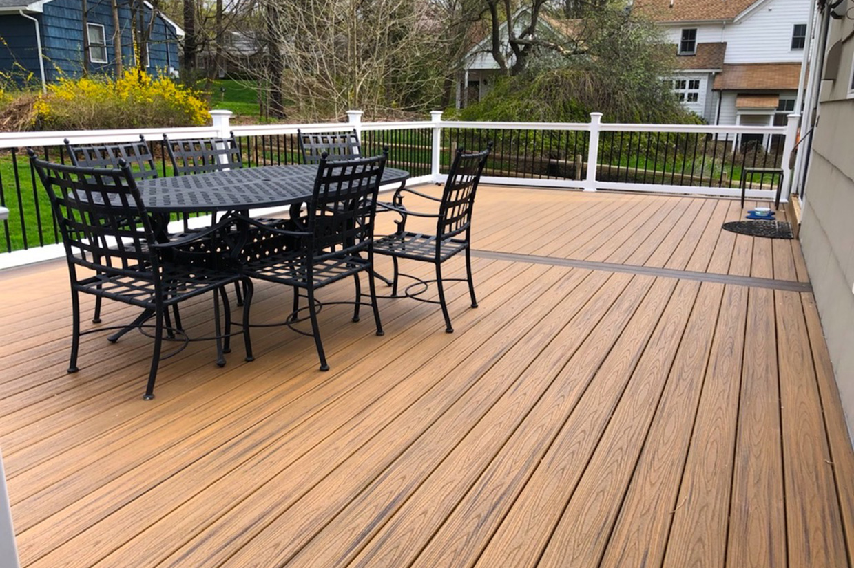 500 Sq Ft Deck Resurface From Old Wood To Composite Floor And Vinyl