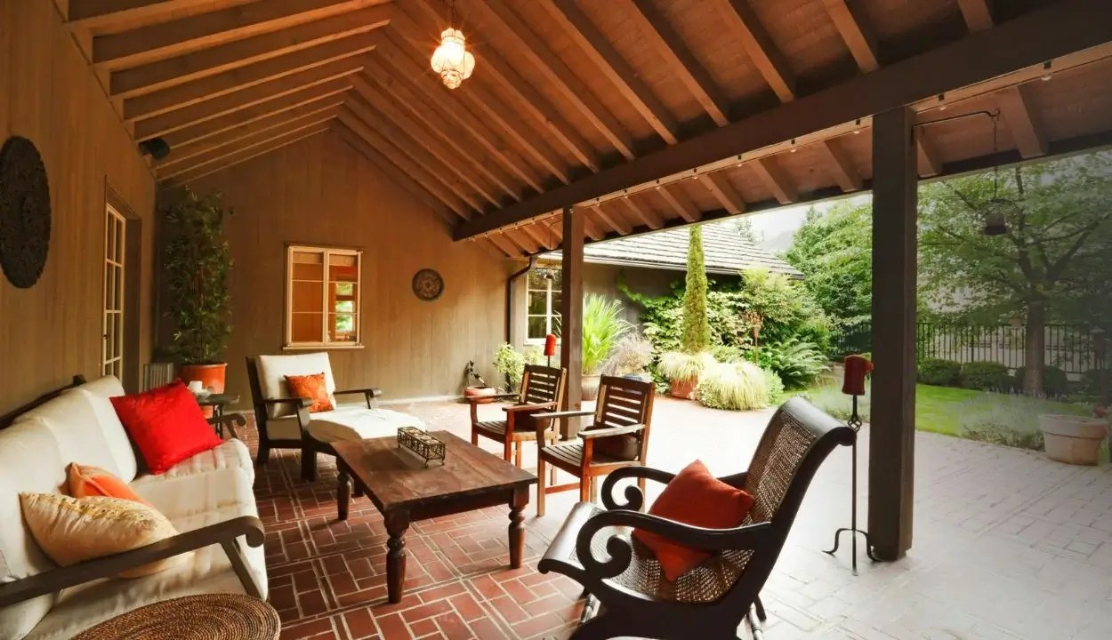 How much Cost of gable roof over patio in 2024