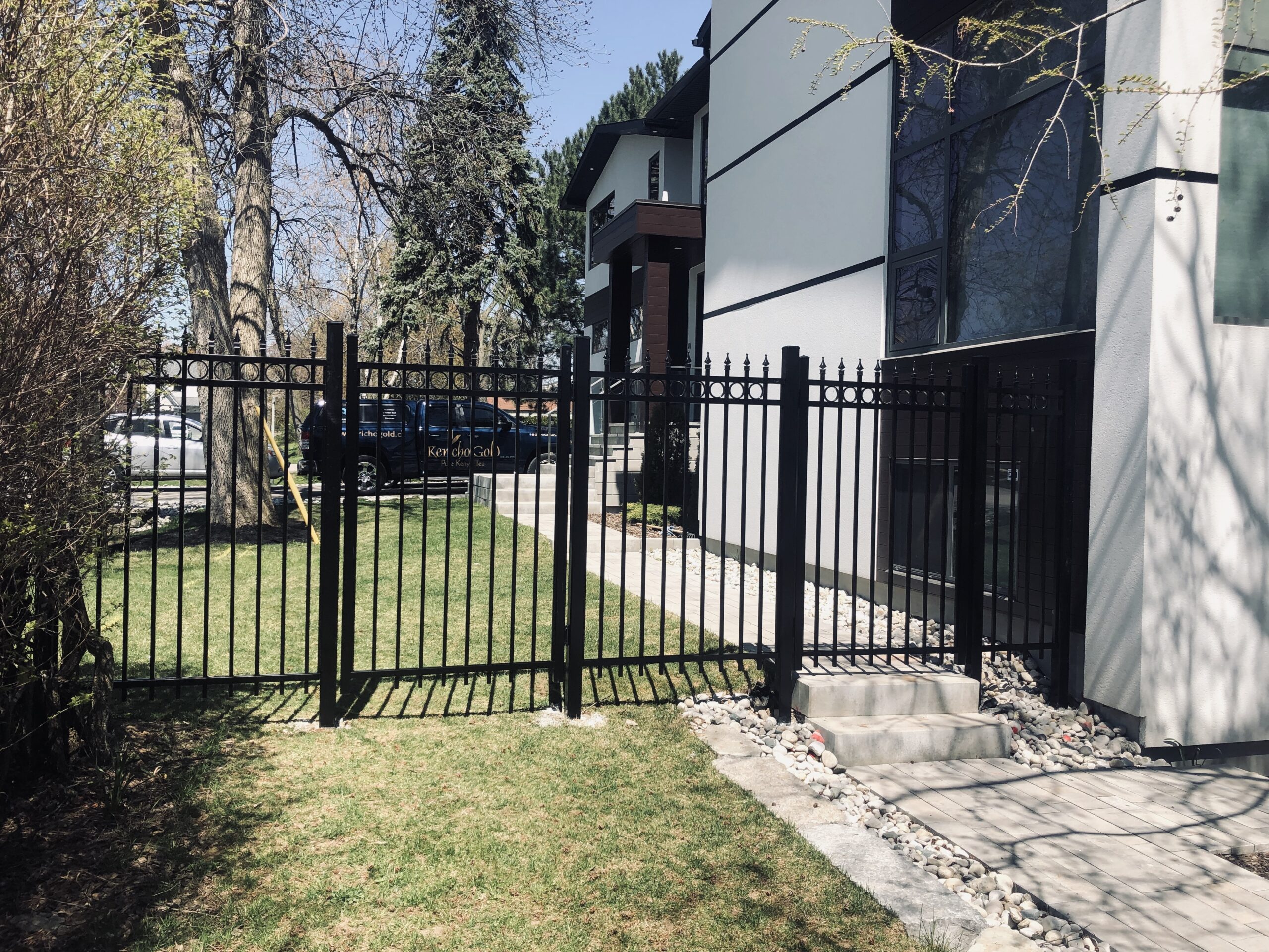 Metal Fences DECK MASTER INC.