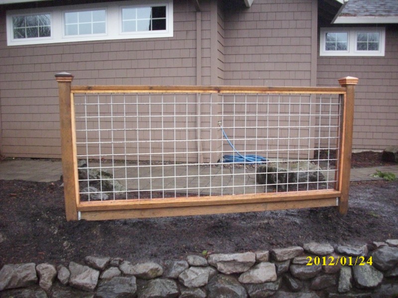 “Hog panel” fence Deck Masters, LLC
