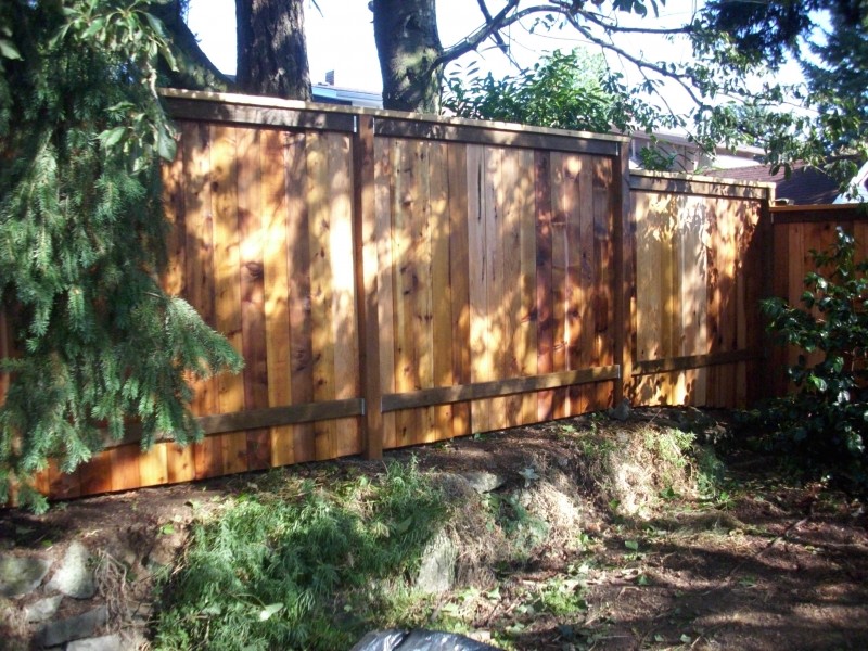 Portland fence builder Deck Masters, LLC