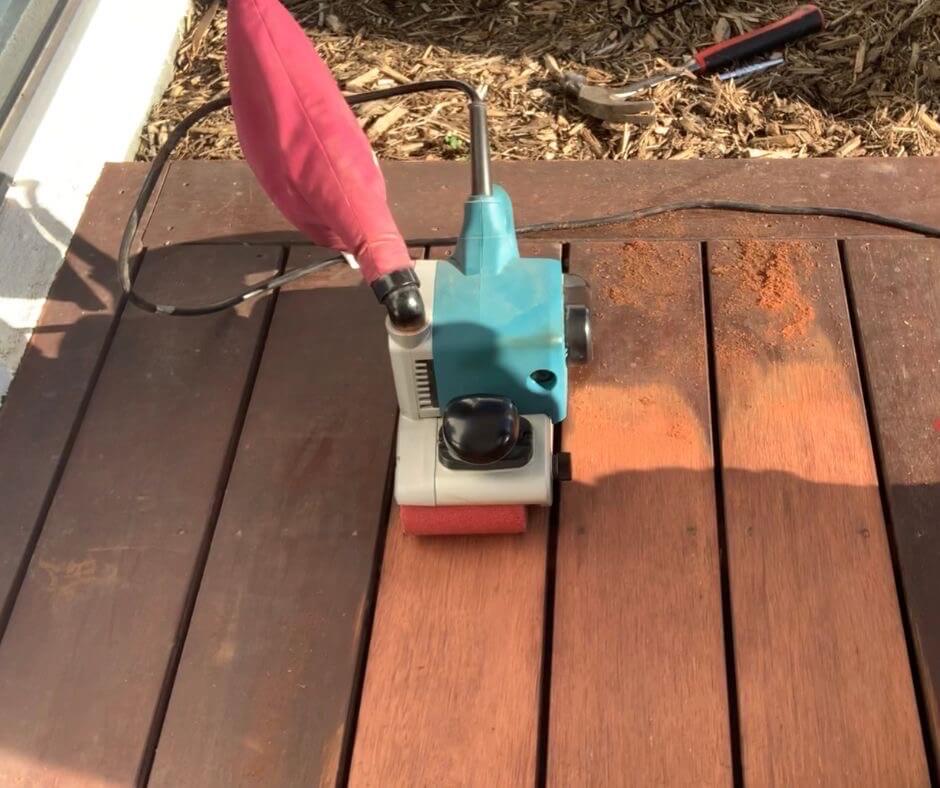 The Best Way to Remove Paint From a Wood Deck