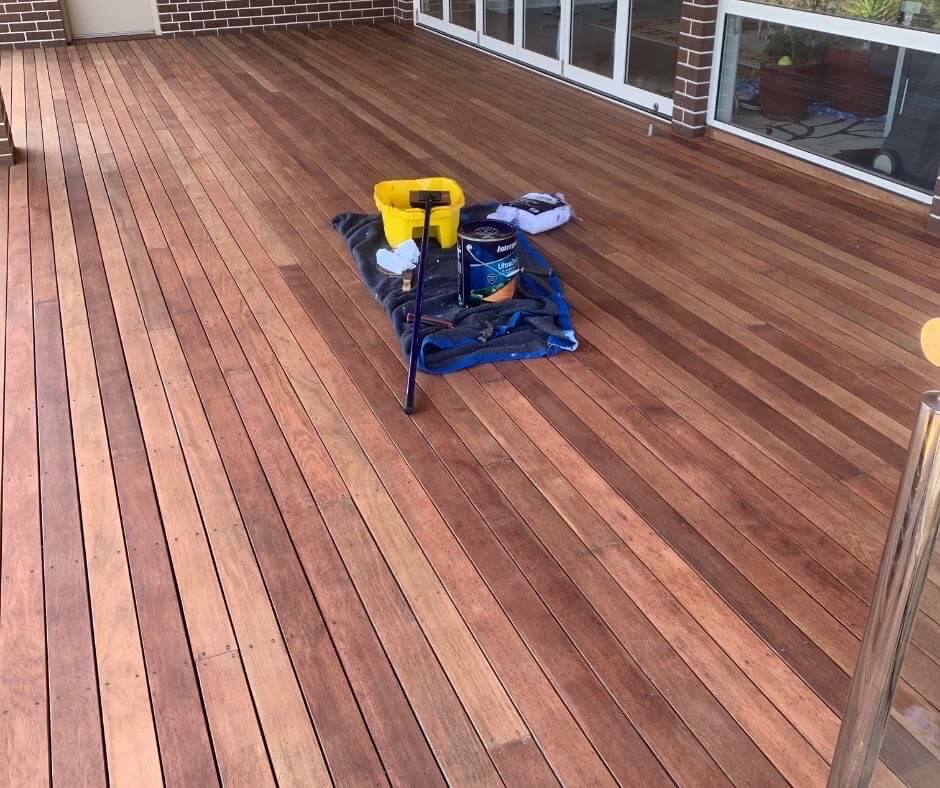 How much stain do I need for my deck? Know Instantly…