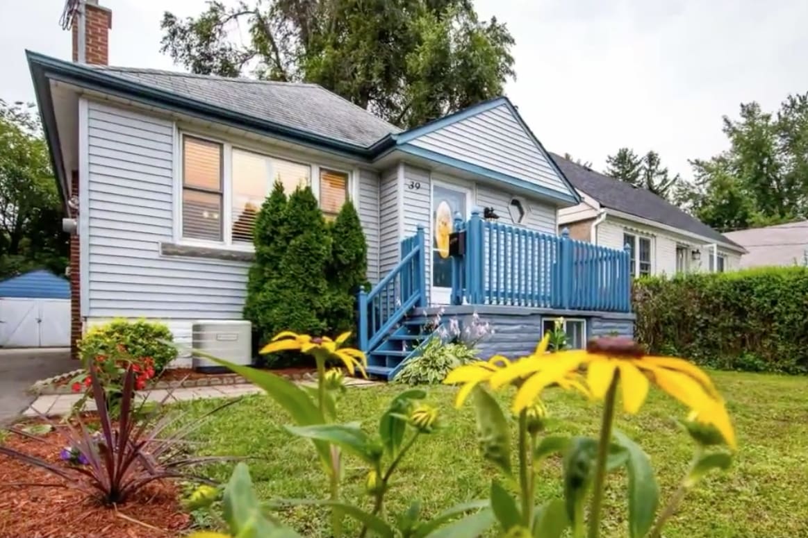 39 Gower Street DeClute Real Estate