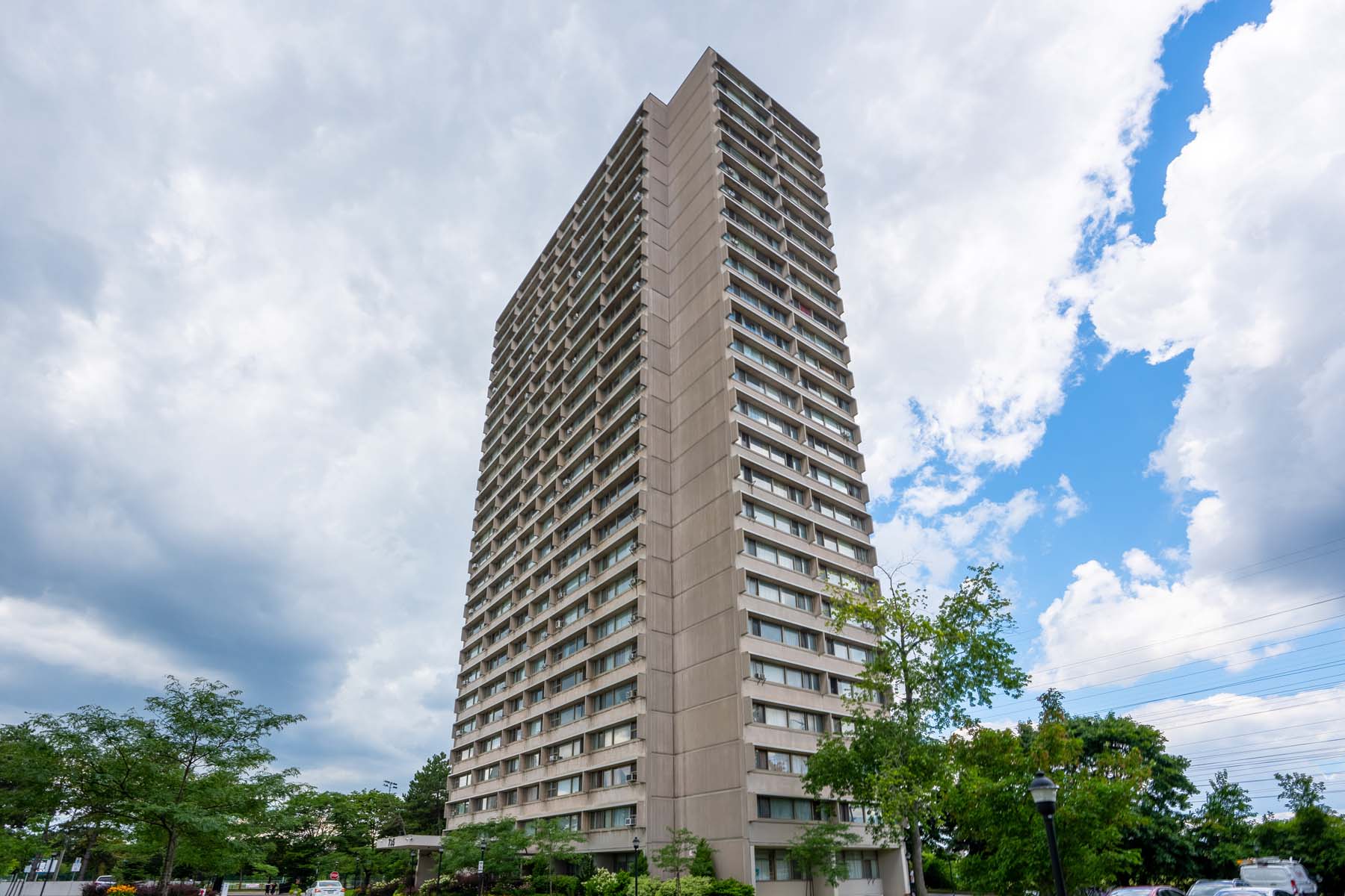 735 Don Mills Road Ph05 DeClute Real Estate