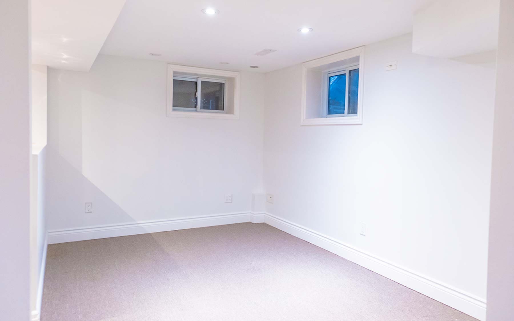 100 Silver Birch Avenue Lower For Lease DeClute Real Estate