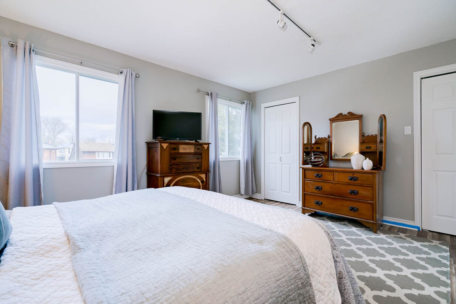 137 Blantyre Avenue DeClute Real Estate