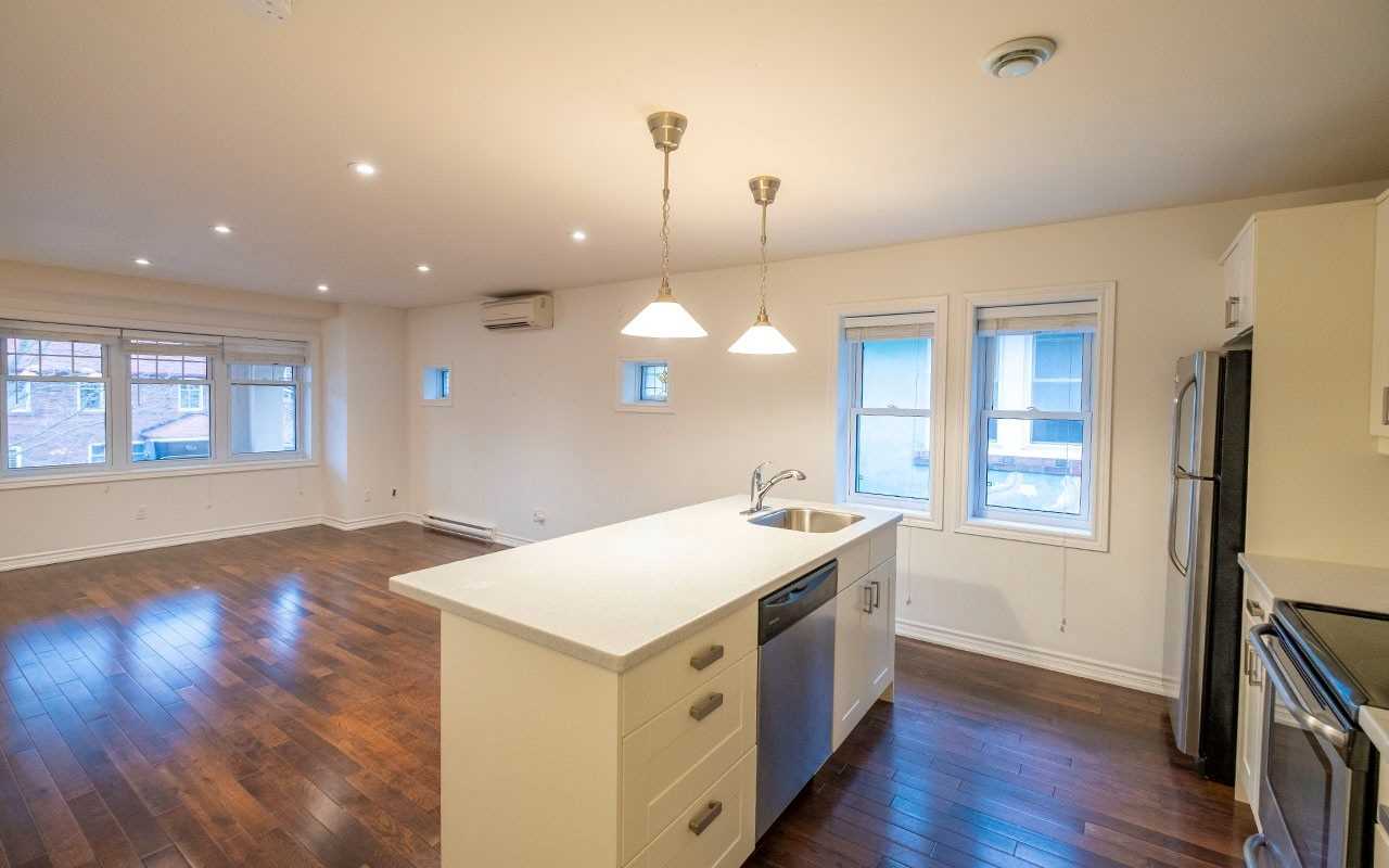 11 Bonfield Avenue Upper Unit Beaches Rental DeClute Real Estate