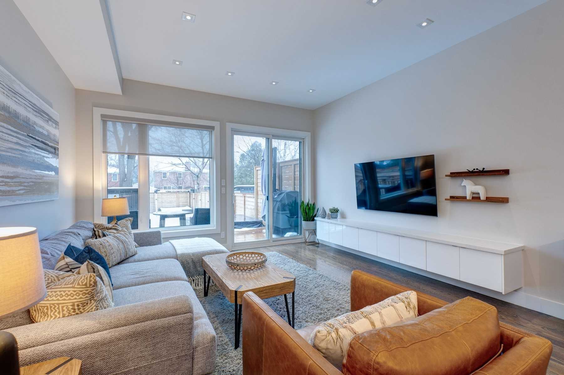 5B Linton Avenue Birch Cliff Home For Sale DeClute Real Estate