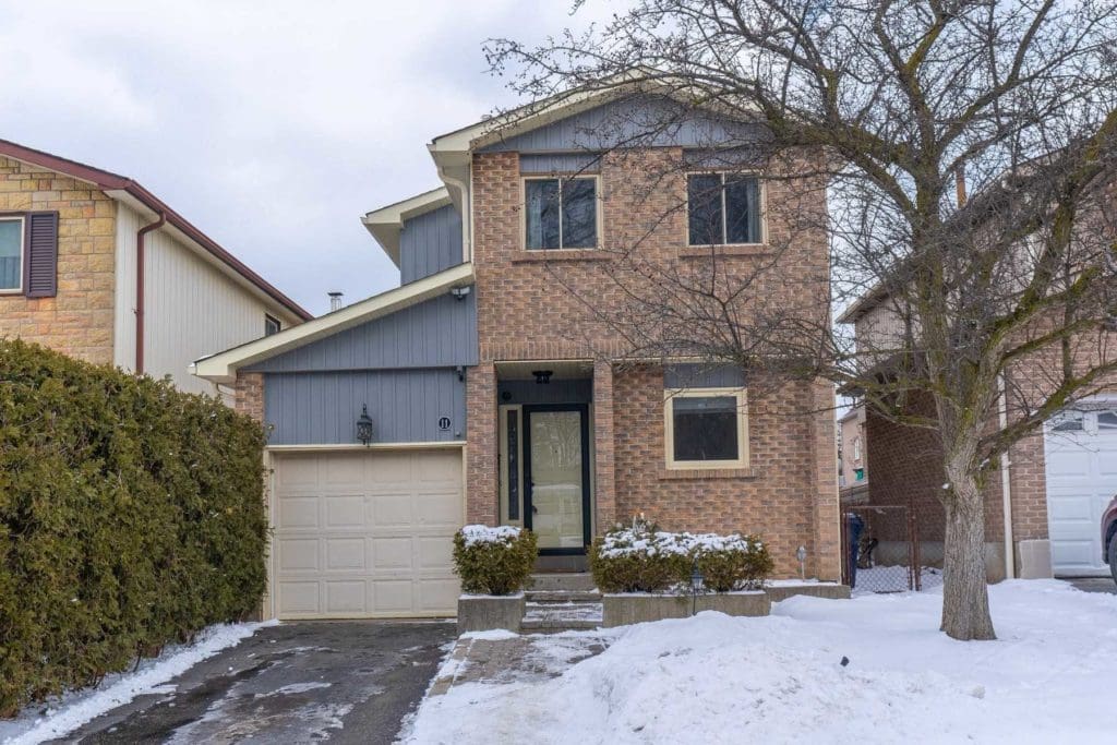 11 Mason Road Detached Home For Sale DeClute Real Estate
