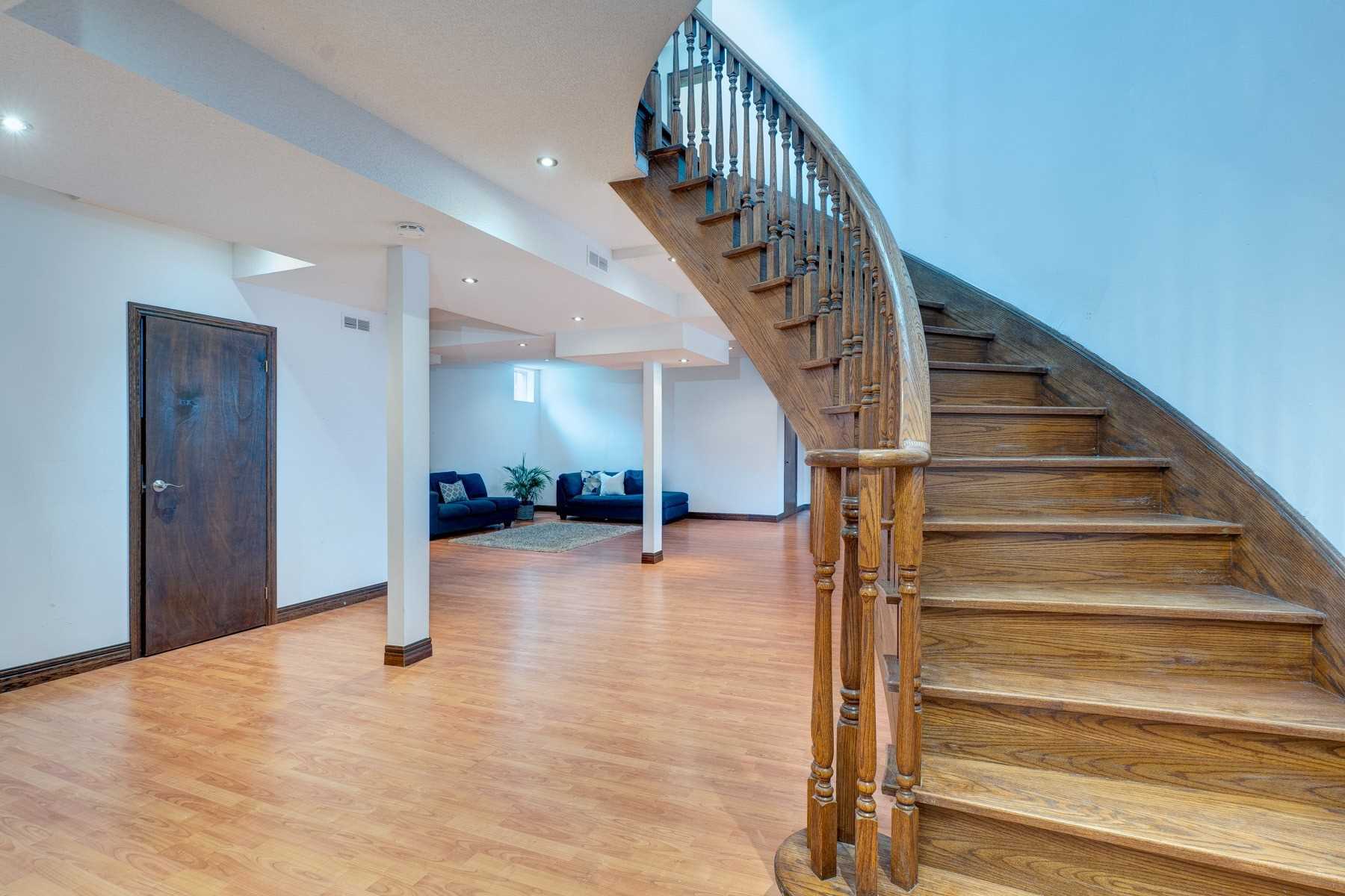 37 Cedarview Drive Amazing Family Home DeClute Real Estate