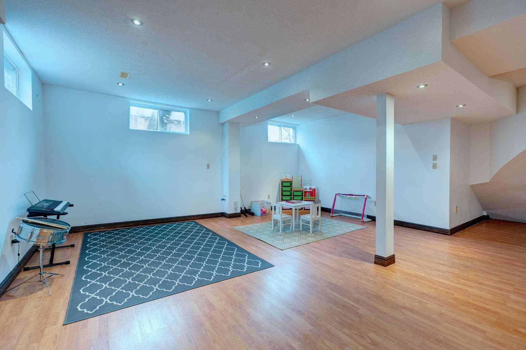 37 Cedarview Drive Amazing Family Home DeClute Real Estate