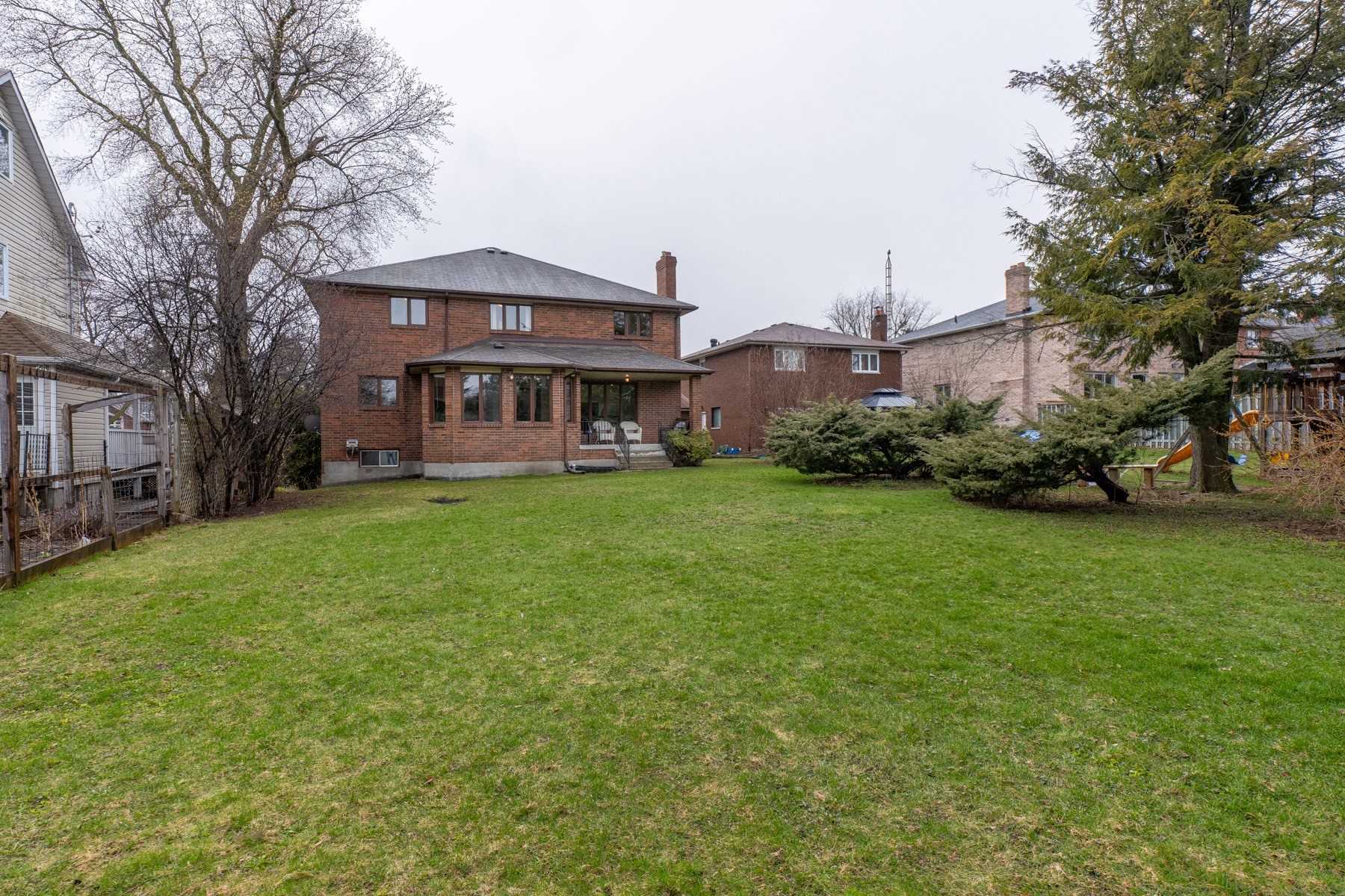 37 Cedarview Drive Amazing Family Home DeClute Real Estate