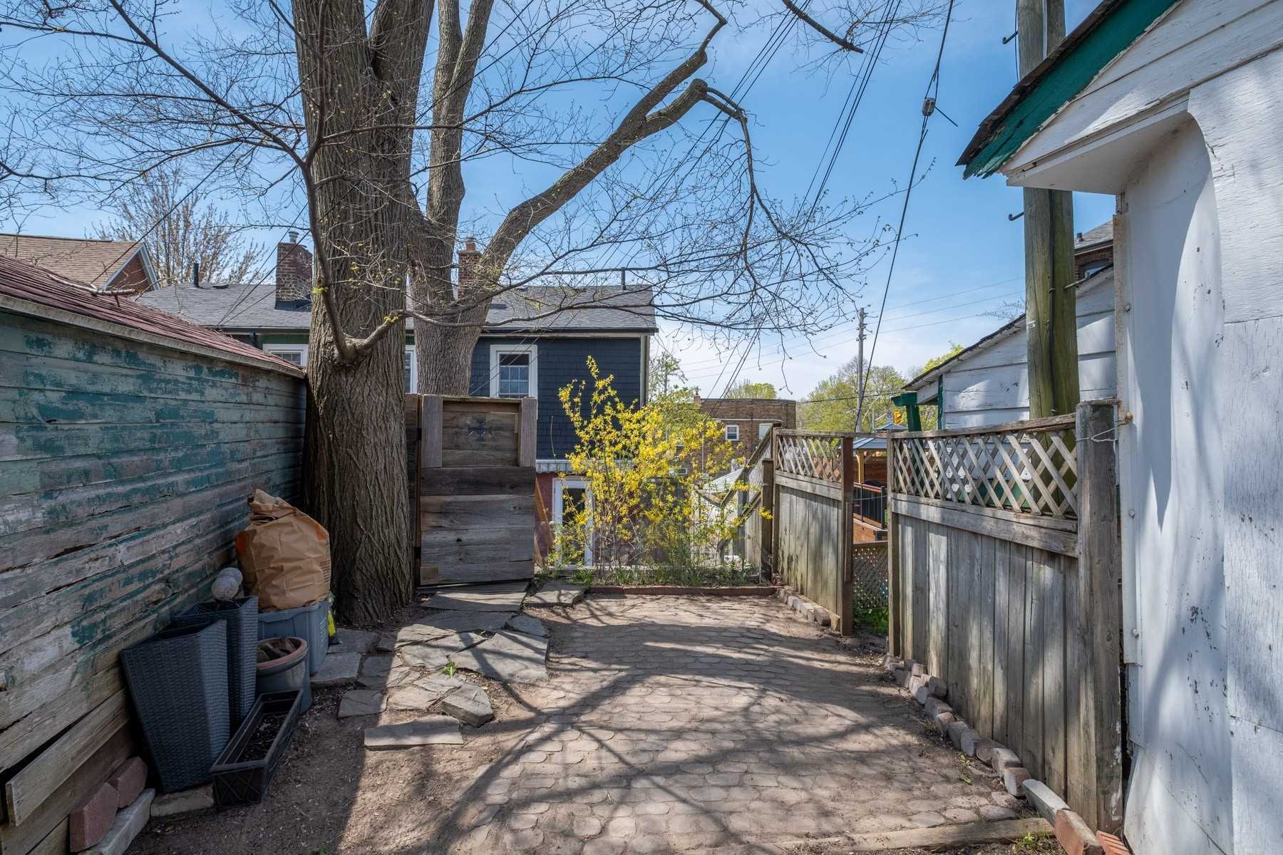 169 Elmer Avenue DeClute Real Estate