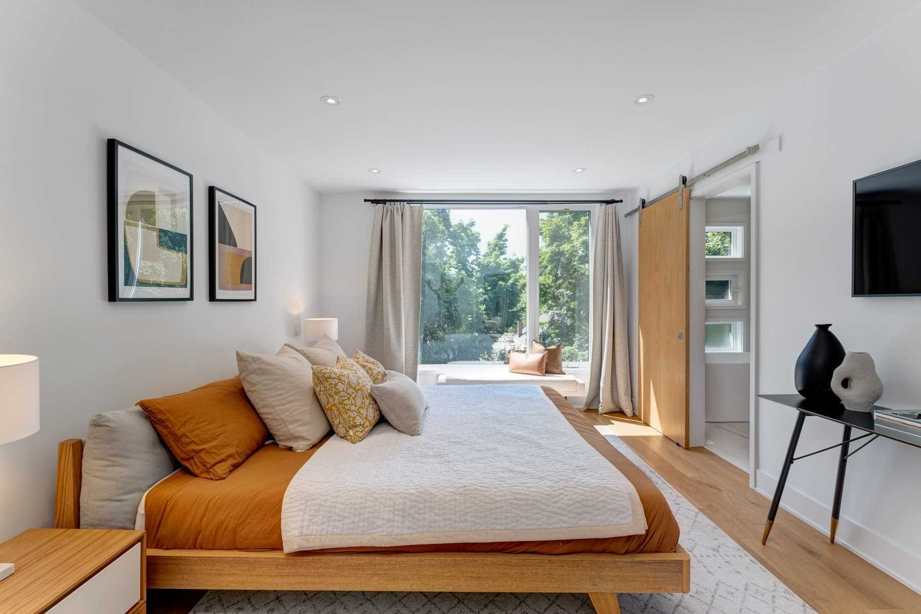 19A Linton Avenue Turnkey Executive Home DeClute Real Estate