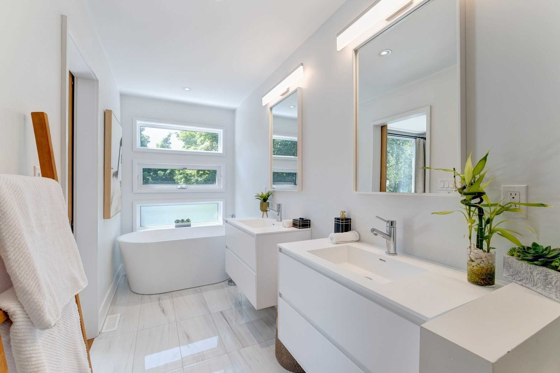 19A Linton Avenue Turnkey Executive Home DeClute Real Estate