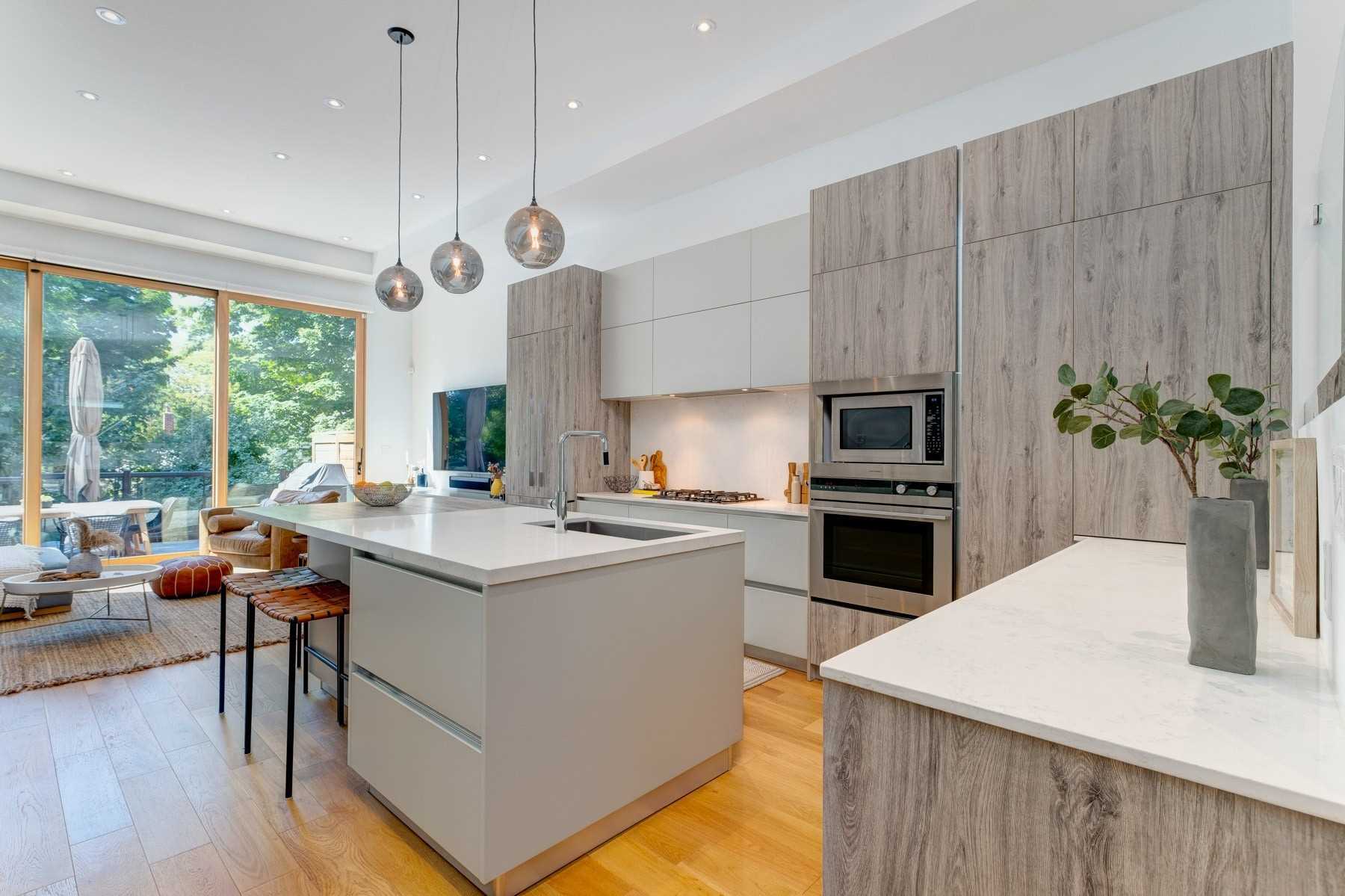 19A Linton Avenue Turnkey Executive Home DeClute Real Estate