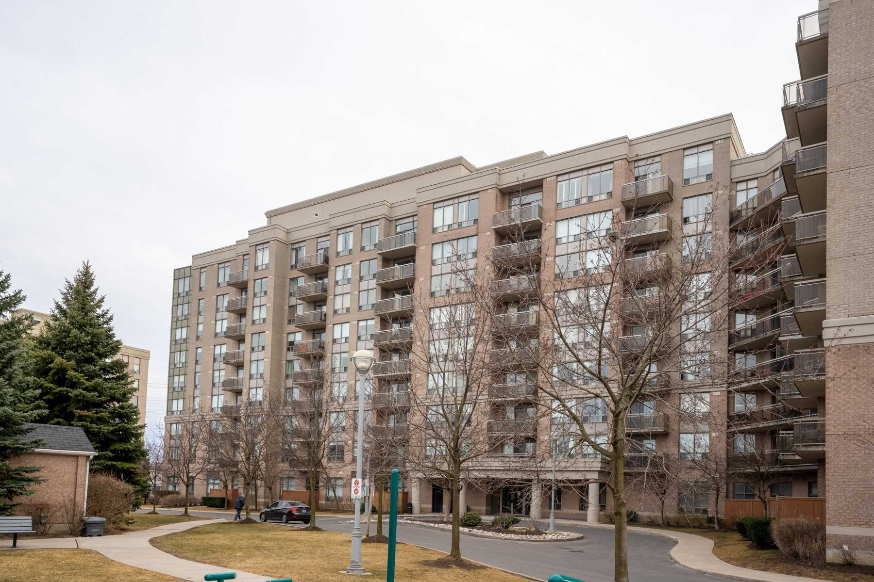 1720 Eglinton Avenue East Suite 827 DeClute Real Estate