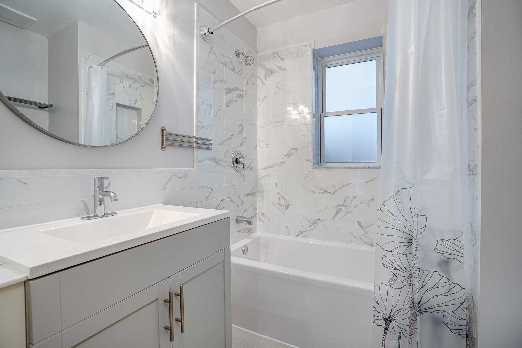 51 Blantyre Avenue Lease in The Beaches DeClute Real Estate