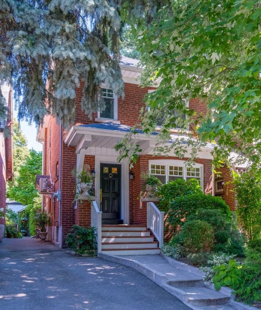 89 Glenmore Road DeClute Real Estate