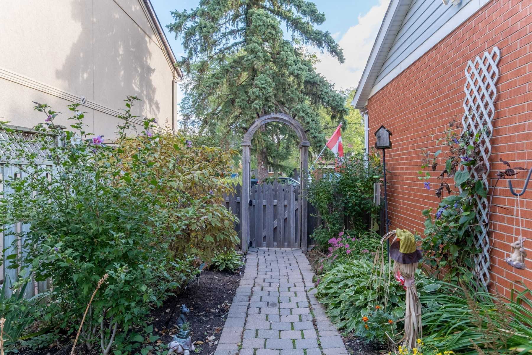 2388 Basswood Crescent Erin Mills Home DeClute Real Estate