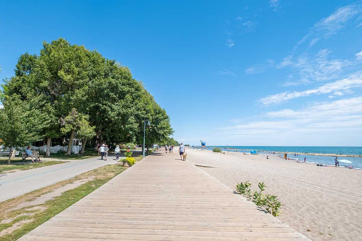 110 Hubbard Boulevard Third Floor DeClute Real Estate