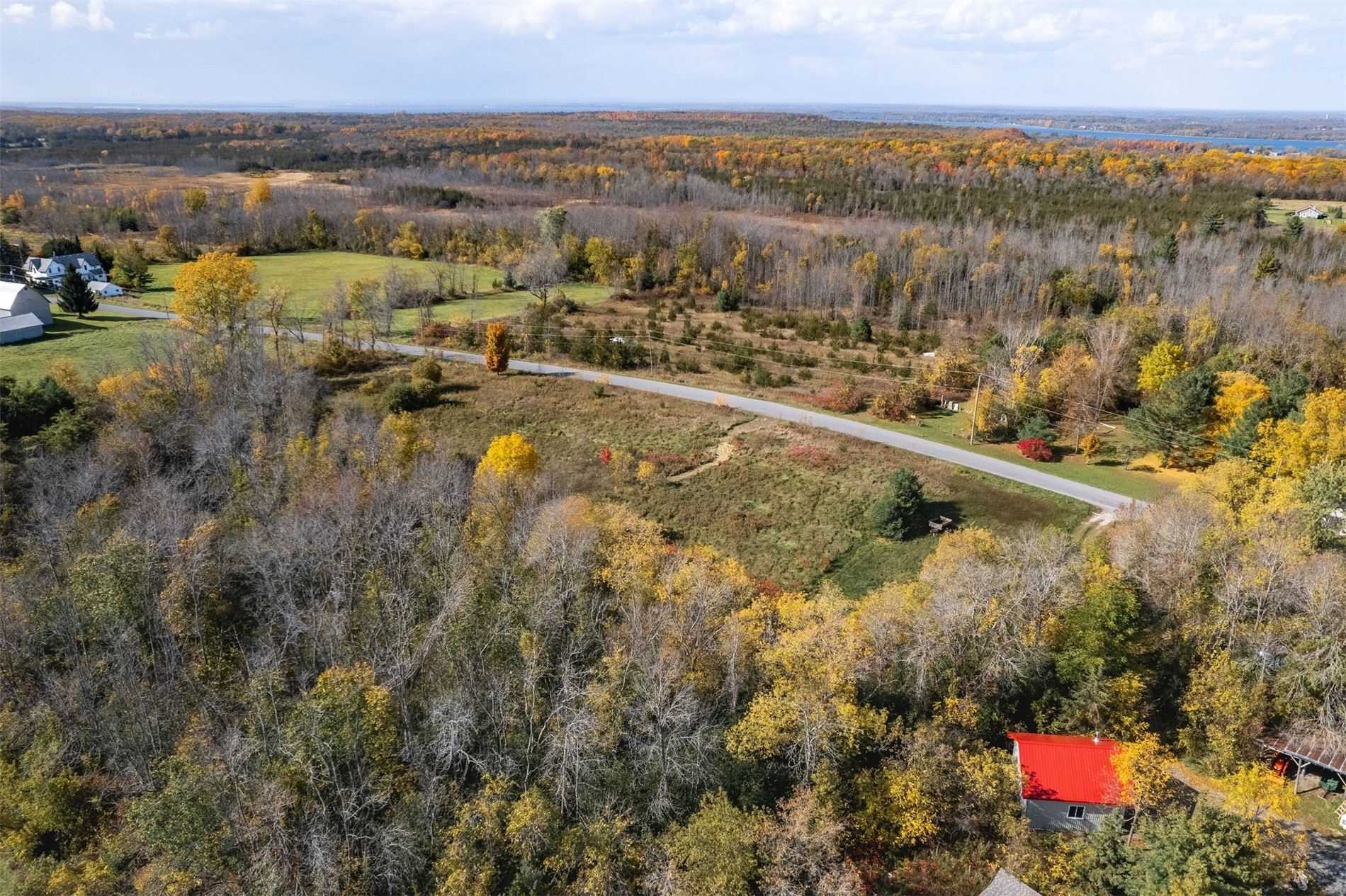 1886 Fish Lake Road, Prince Edward County DeClute Real Estate