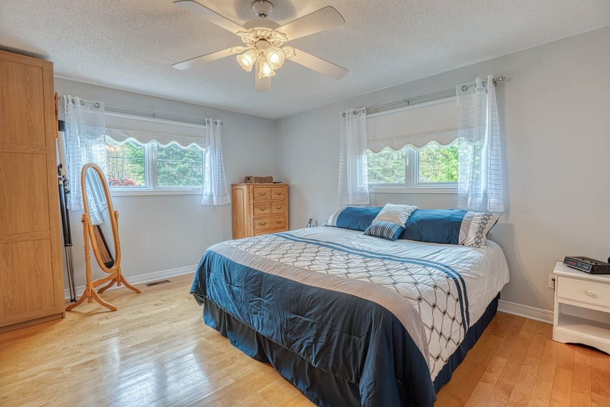 1,100,000, Bobs Lake, 195 Riders Lane, Tichborne, ON DeClute Real Estate