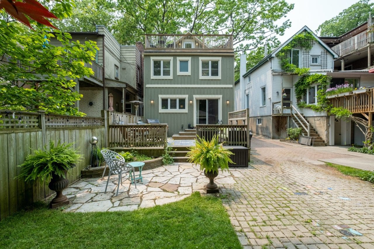 45 Spruce Hill Road Prime Beaches Home DeClute Real Estate