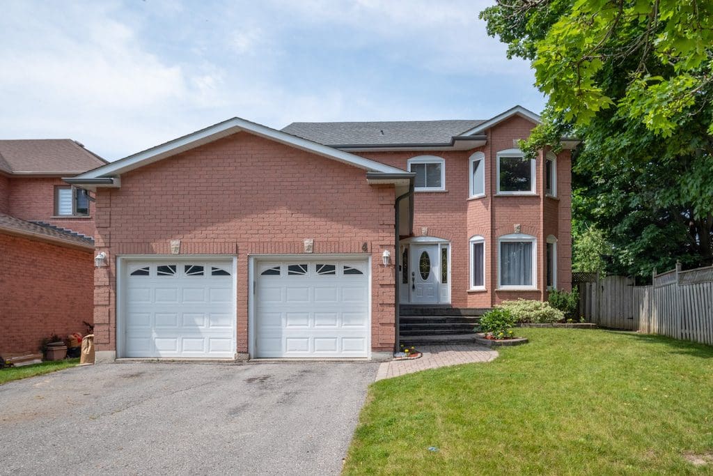 4 Pemberton Court DeClute Real Estate