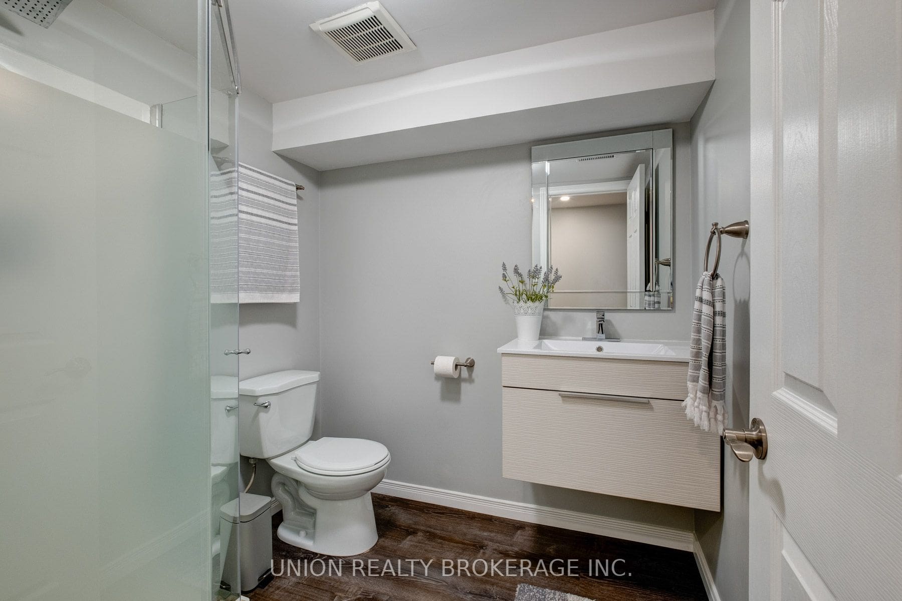 1 Neepawa Avenue DeClute Real Estate