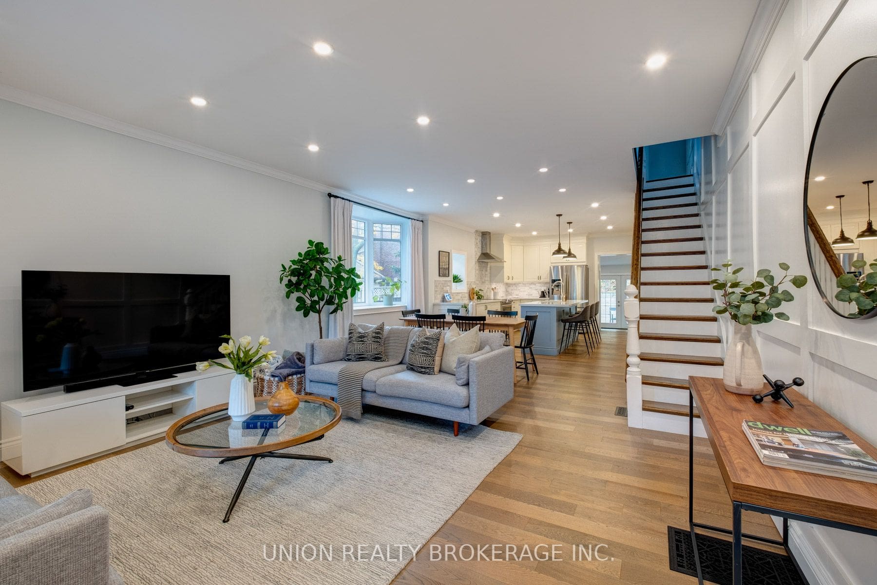 1 Neepawa Avenue DeClute Real Estate