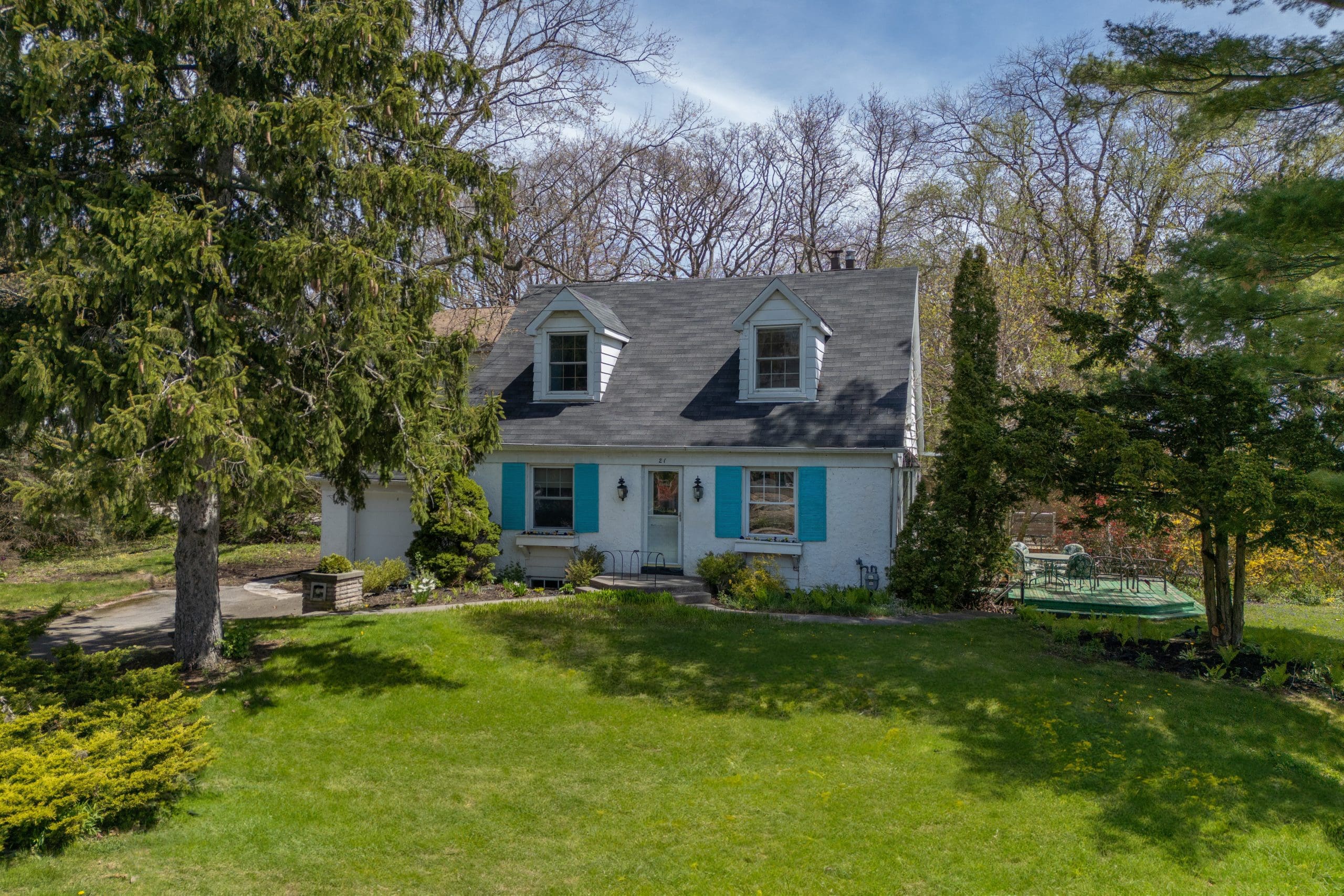 Unique waterfront property 21 Kildonan Drive DeClute Real Estate