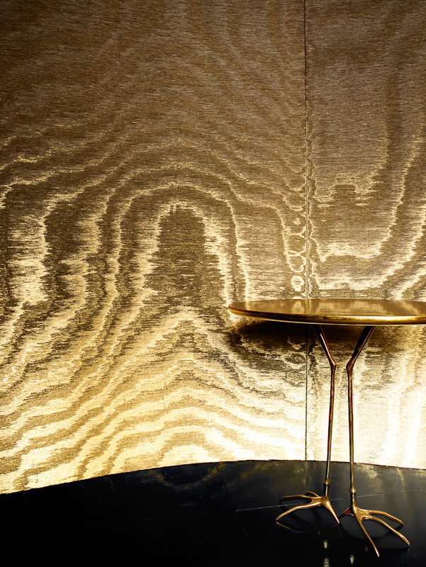 Glänzende Tapete von Arte auf DECO.de