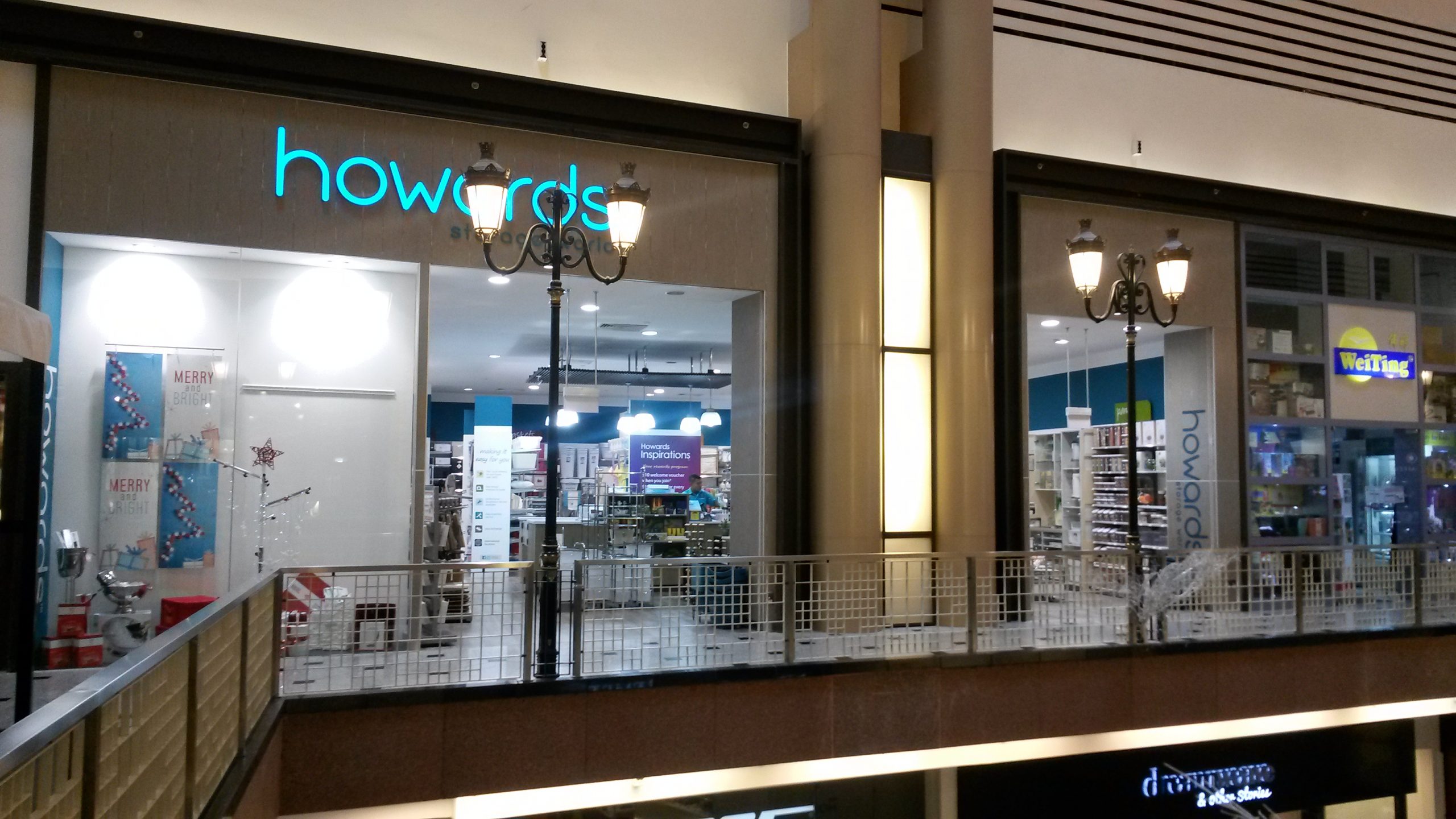 Howard Storage World Millenia Walk Decobar Singapore