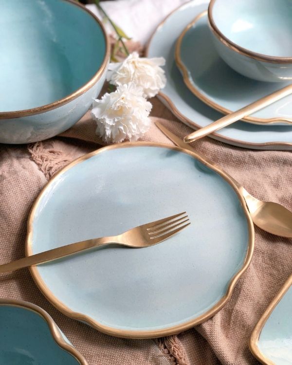 Aquatic Royalty Dinner Set Decobate
