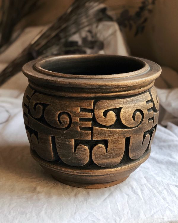 Bronze/Gold Aztec Plant Pot/Planter DECOBATE