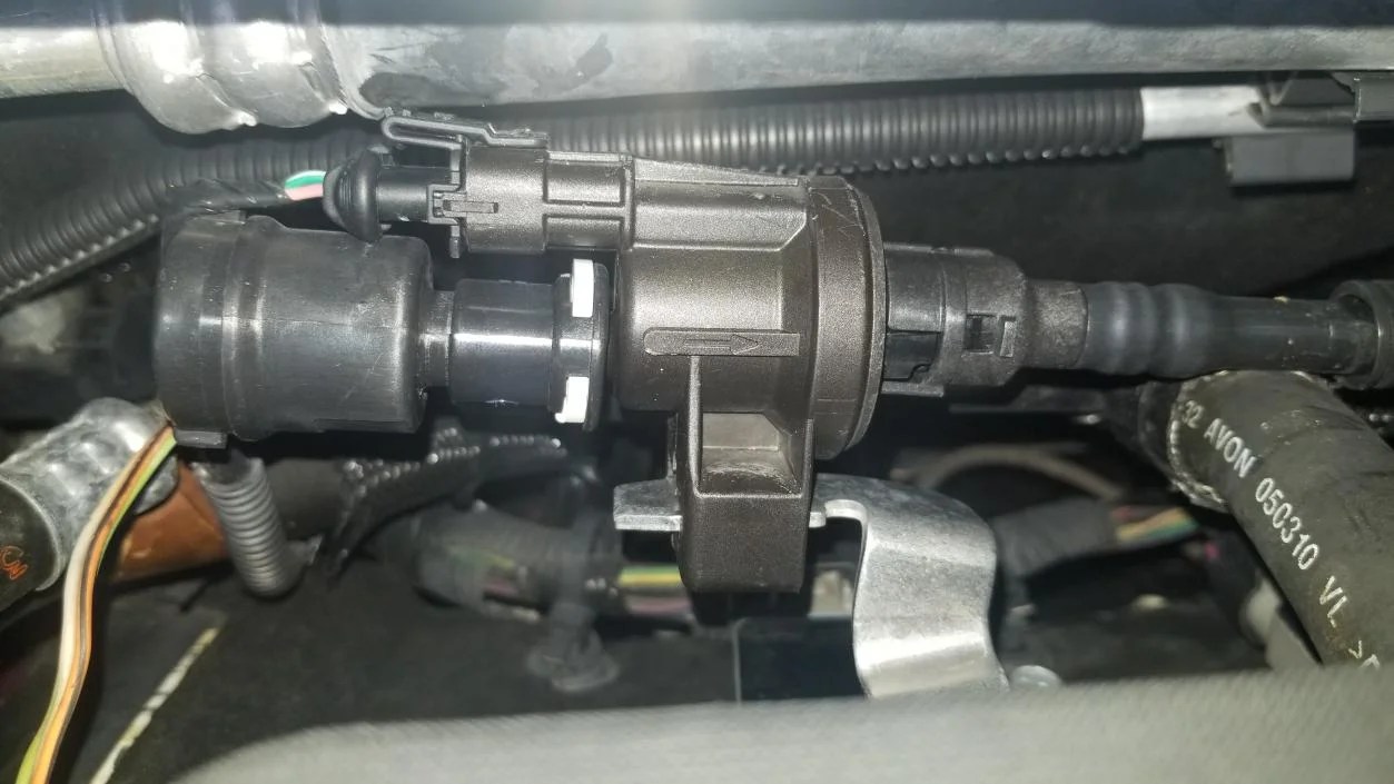 Code P0442 - causes, symptoms, and solutions | DecodeAuto