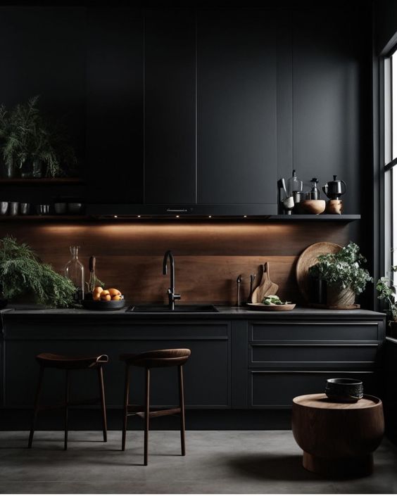 Are Dark Kitchen Coming Back Into Style? Decoholic