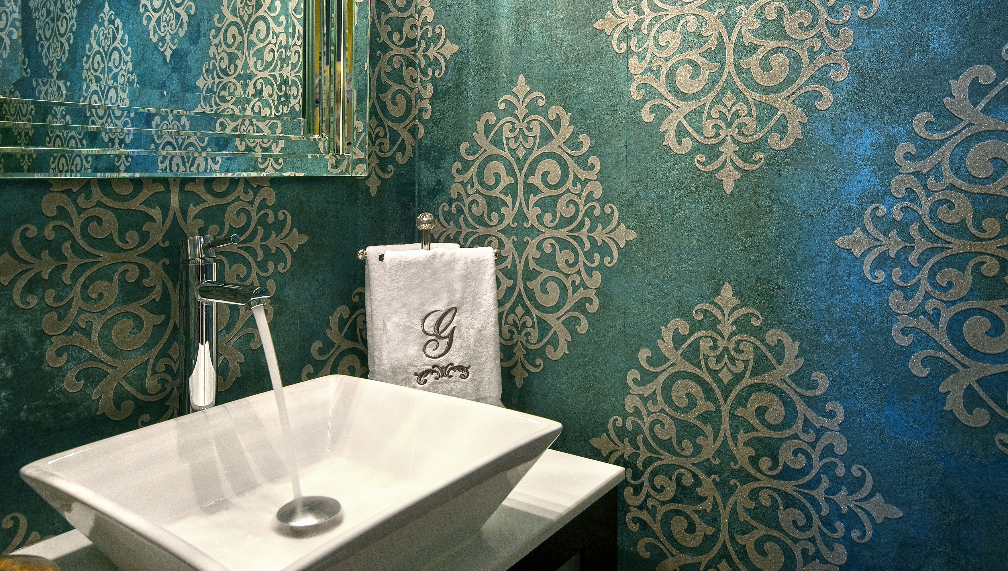 Patterns to make your bathroom pop [Video]