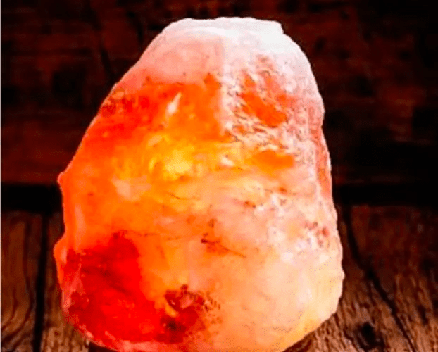 The Potential Dangers of Himalayan Salt Lamps for Your Pets