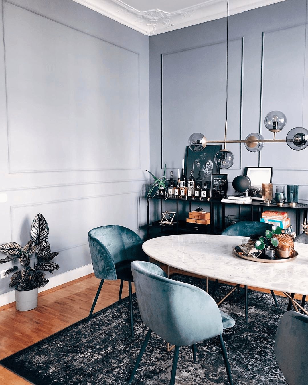 Interior Decorating Ideas with Gray Walls