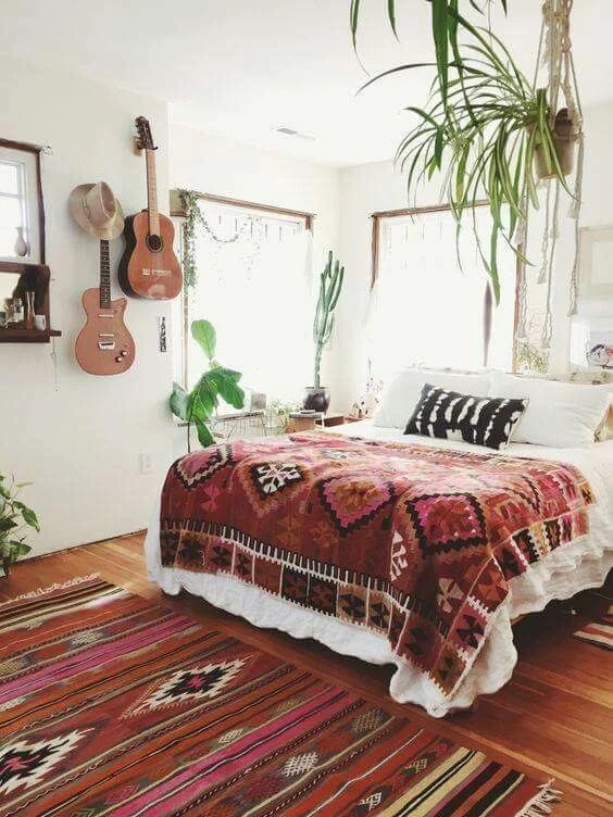 20 Bohemian Hippie Bedroom Ideas to Spice Up Your Style