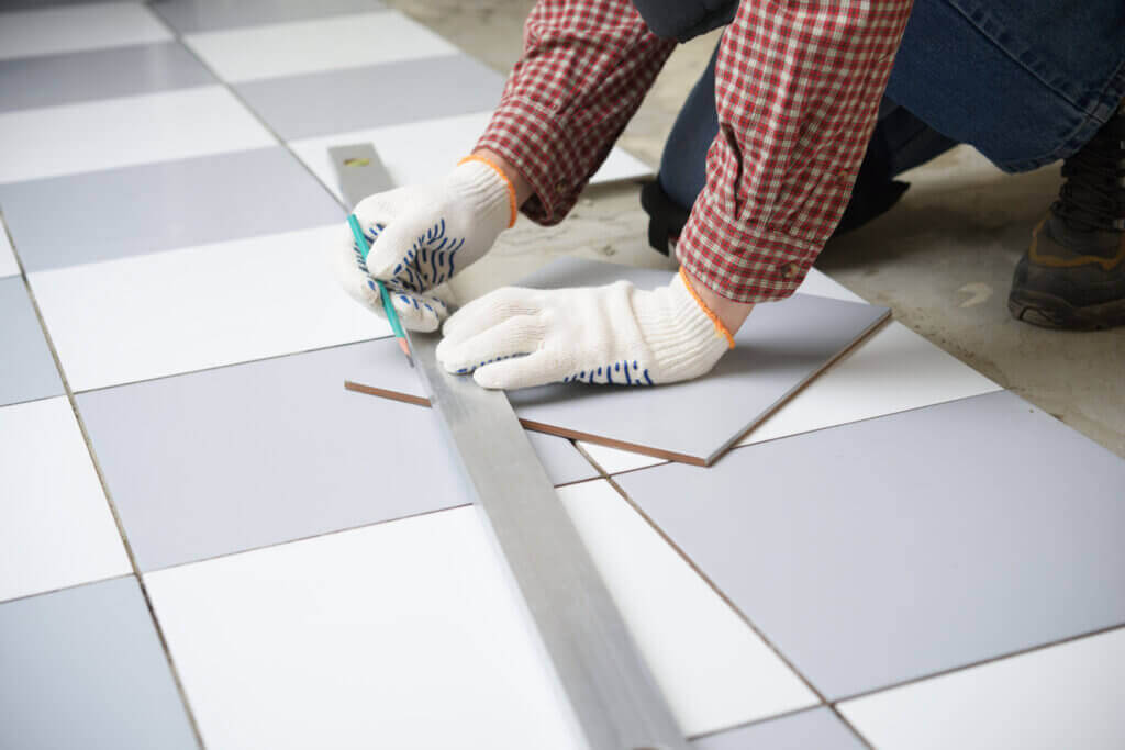 How to Tile a Bathroom Decor Tips