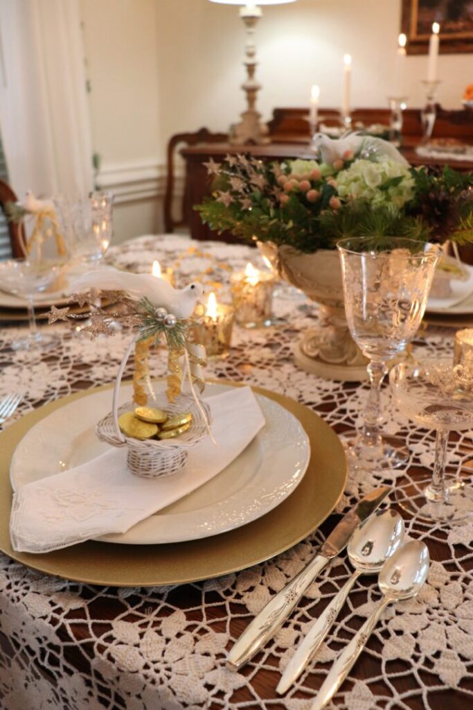 Victorian 12th Night Celebration Decor To Adore